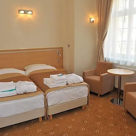 Uzdrowisko Cieplice - - Dlugi Dom * Jelenia Gora