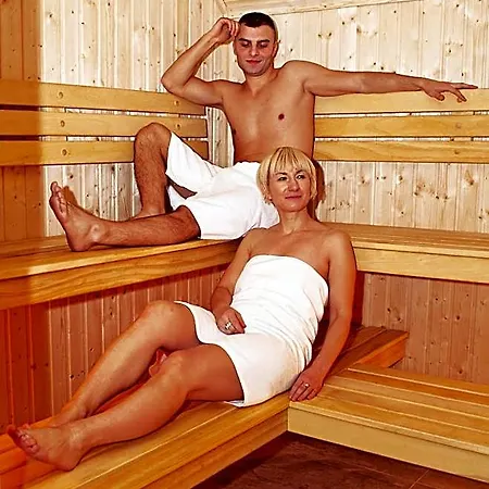 Uzdrowisko Cieplice - - Dlugi Dom Resort *
