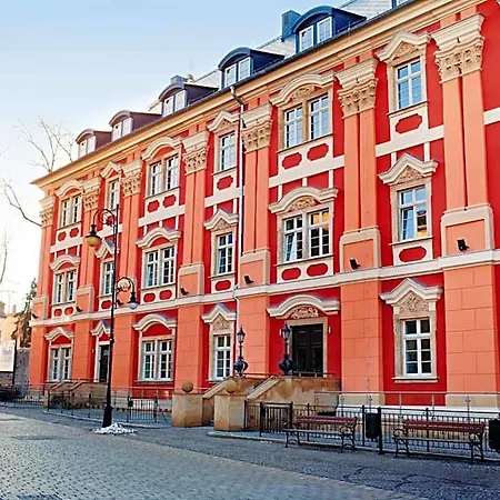 Uzdrowisko Cieplice - - Dlugi Dom