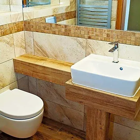 Resort Uzdrowisko Cieplice - - Dlugi Dom *