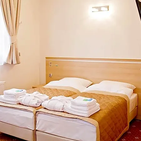 Uzdrowisko Cieplice - - Dlugi Dom Resort Jelenia Gora