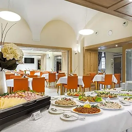 Resort Uzdrowisko Cieplice - - Dlugi Dom