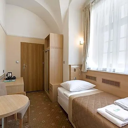 Resort Uzdrowisko Cieplice - - Dlugi Dom *