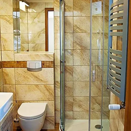 Resort Uzdrowisko Cieplice - - Dlugi Dom *