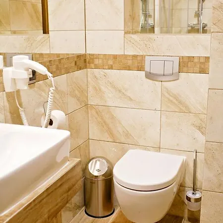 Uzdrowisko Cieplice - - Dlugi Dom Еленя-Гура