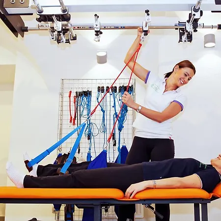 Uzdrowisko Cieplice - - Dlugi Dom Курортный комплекс Еленя-Гура