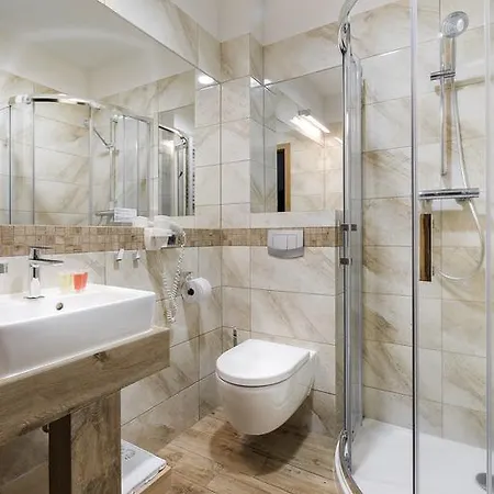 Uzdrowisko Cieplice - - Dlugi Dom Курортный комплекс Еленя-Гура