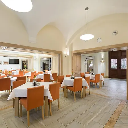 Uzdrowisko Cieplice - - Dlugi Dom Курортный комплекс Еленя-Гура