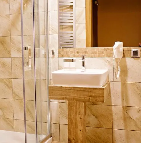 Uzdrowisko Cieplice - - Dlugi Dom