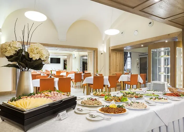 Uzdrowisko Cieplice - - Dlugi Dom *